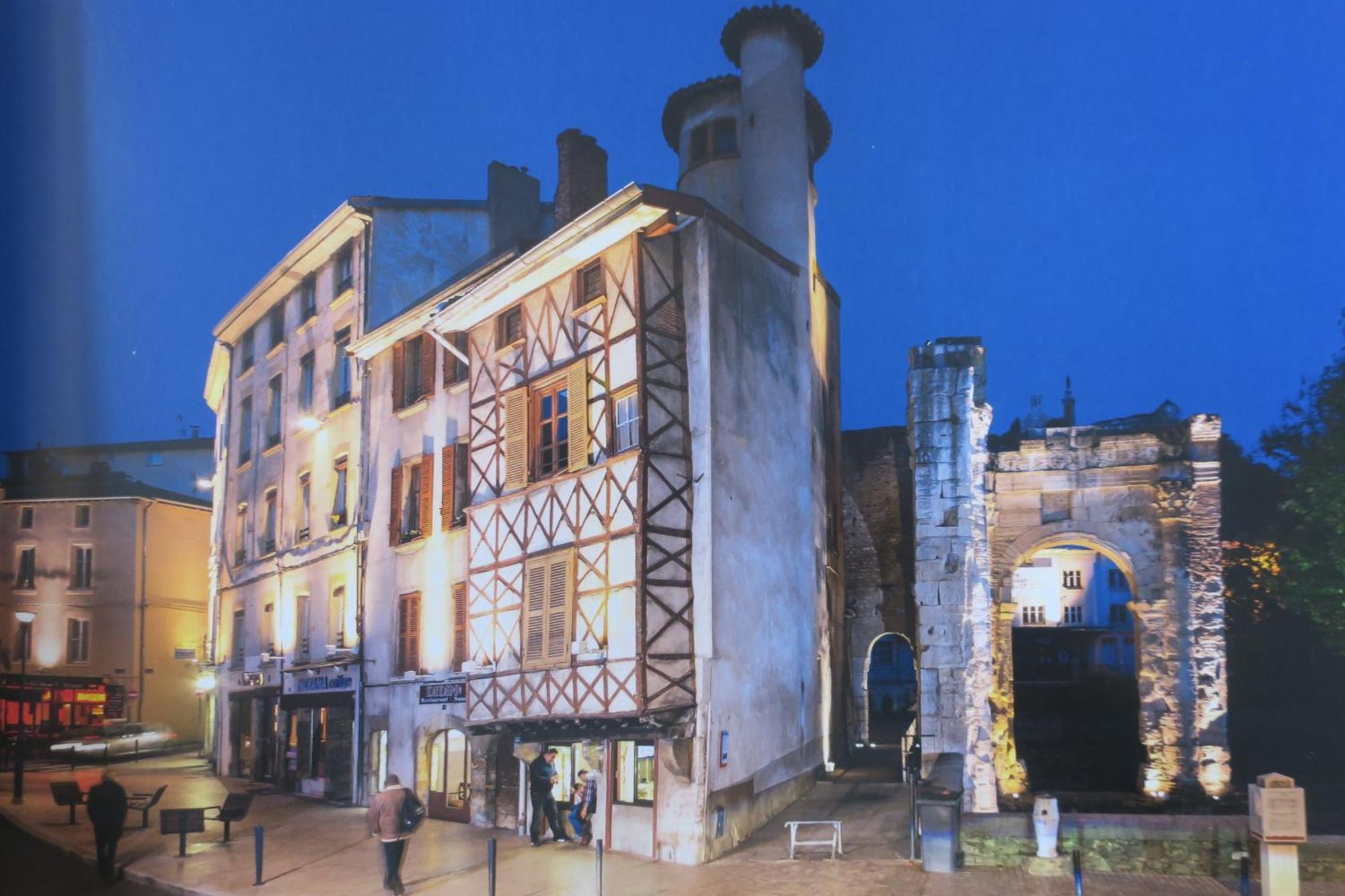 Chambres Au Grand Calme Dans Maison Primarette Exterior foto